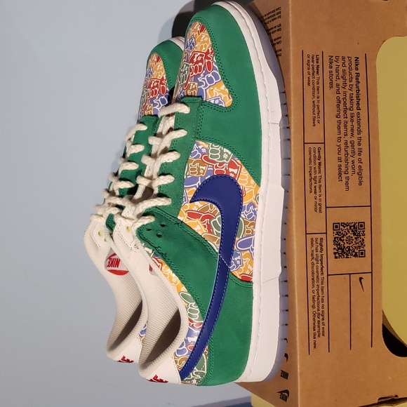 Nike Dunk Low "Foam Finger" - Picture 3 of 8